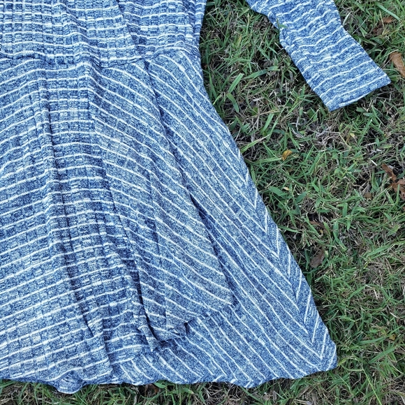 Massimo Supply Co., L, Lt. Blue w/ white stripes. - Picture 3 of 8